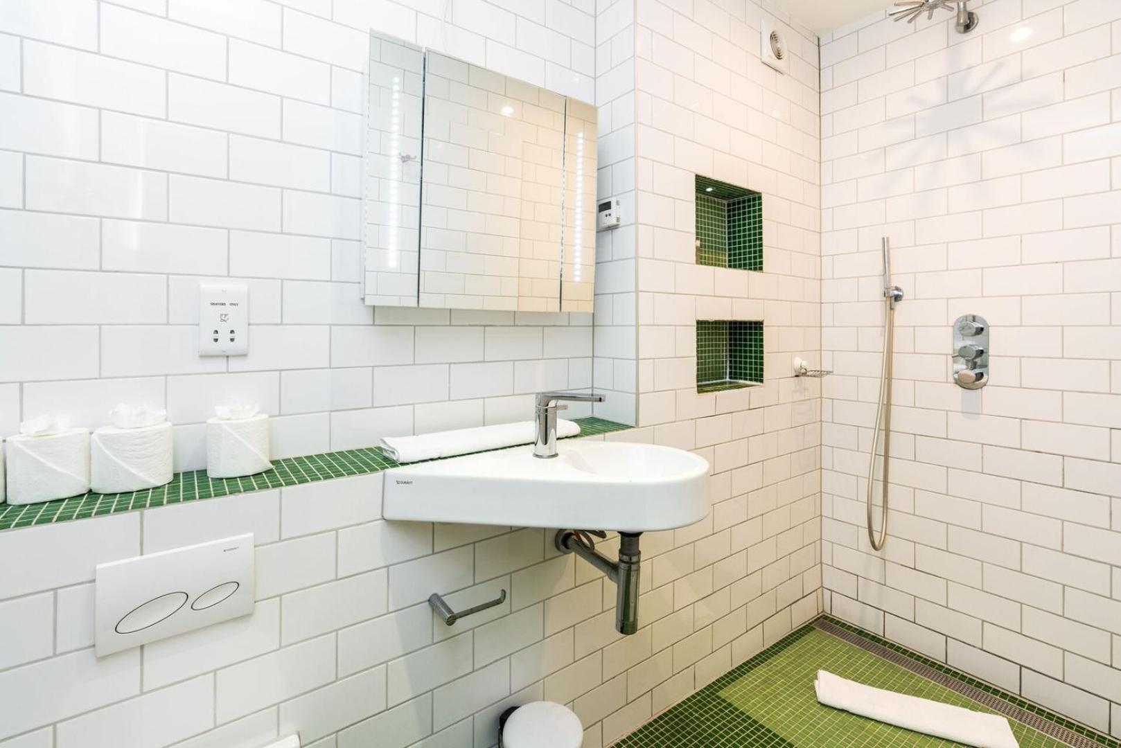 Charming 2 Bedroom Apartment In Kentish Town ลอนดอน ภายนอก รูปภาพ
