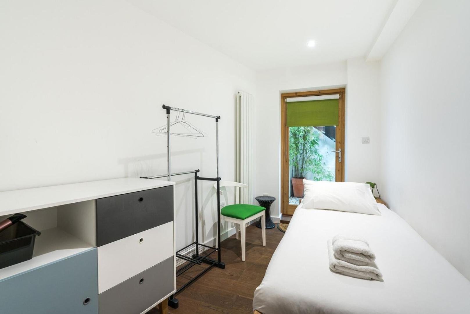 Charming 2 Bedroom Apartment In Kentish Town ลอนดอน ภายนอก รูปภาพ